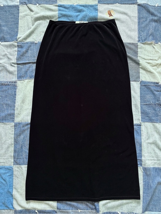 hana Dresses & Skirts - vintage black velvet maxi skirt hana whimsygoth vampy 90s fits size M/L